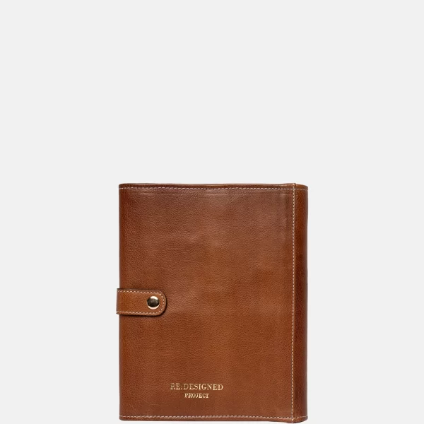 Project_14-Needle_Case-P014-Walnut_Gold