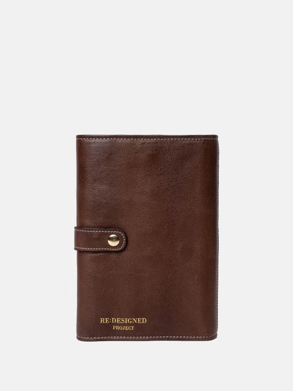 Project_7-Needle_Case-6124-Woodsmoke